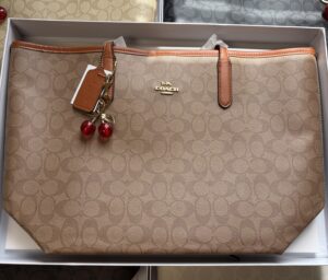 img_0985-5 Coach Tote